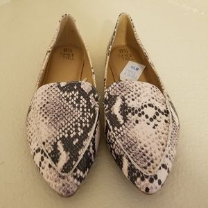 NWT Time and Tru Feather Flat in Snake Print
